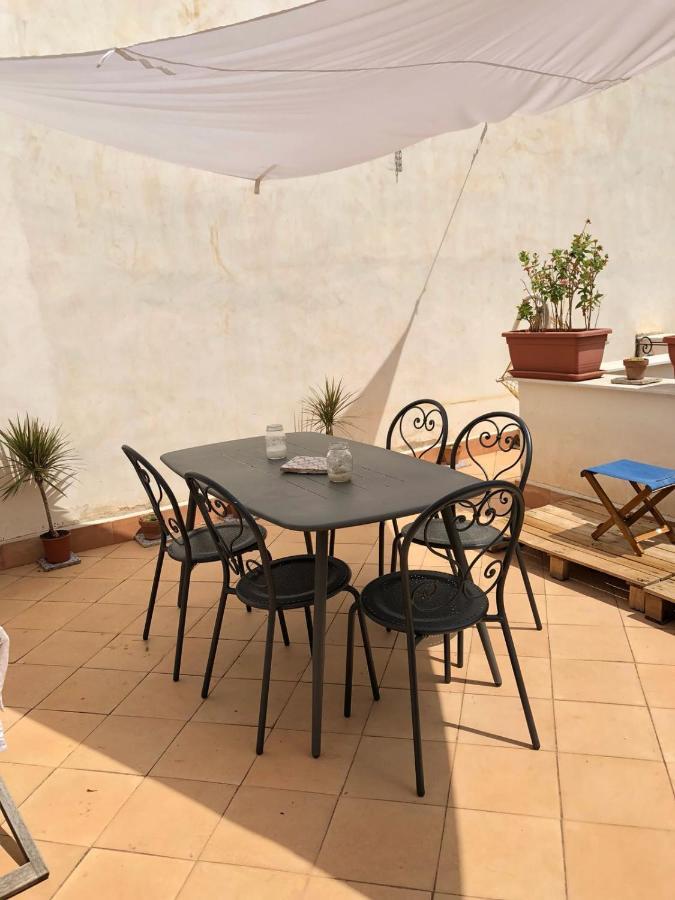 Appartamento Mansardato Nel Cuore Di Palermo - Accesso Terrazza Экстерьер фото